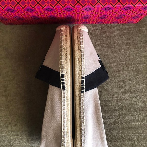 Tory Burch Shoes - Picture 6 of 11